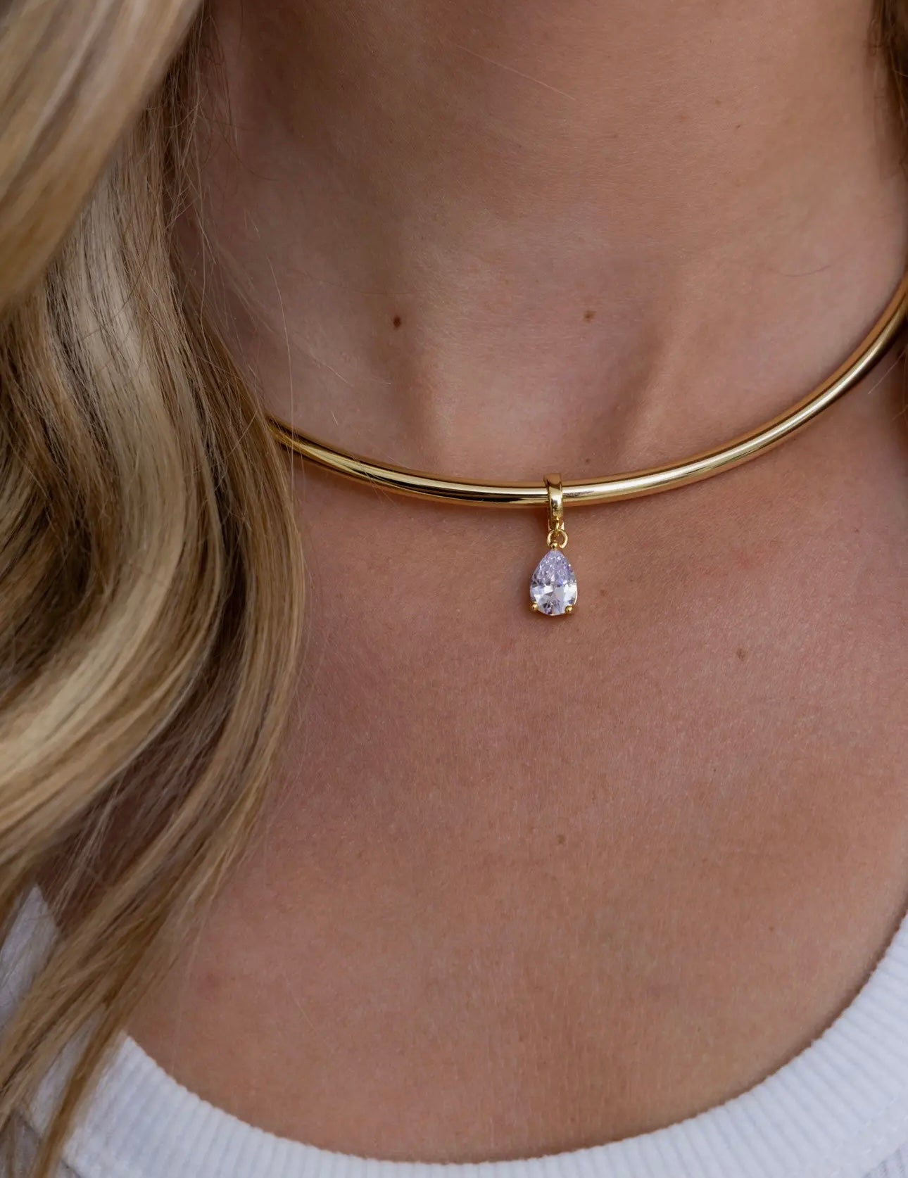 Lumière Drop Choker
